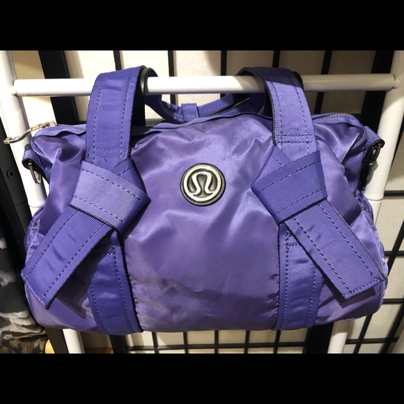 lululemon athletica Handbags - Lululemon small handbag new without tags